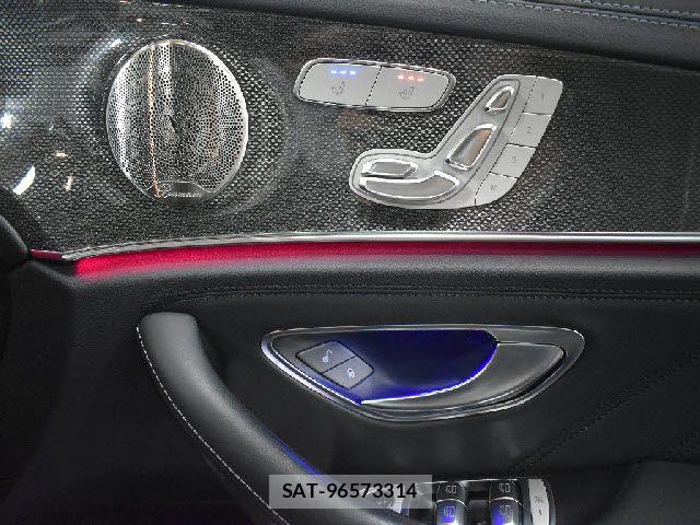 Mercedes Benz E-CLASS 2021-12 8666469-12