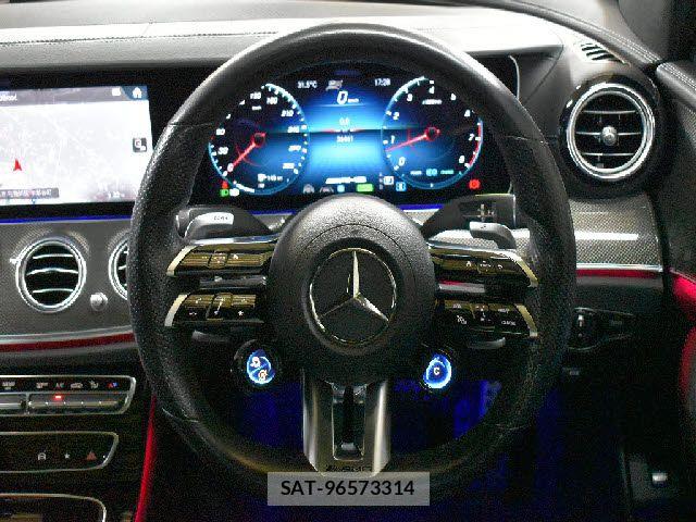 Mercedes Benz E-CLASS 2021-12 8666469-15