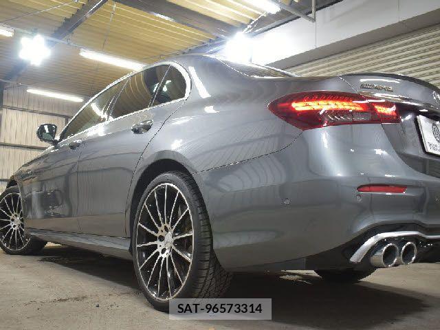 Mercedes Benz E-CLASS 2021-12 8666469-23