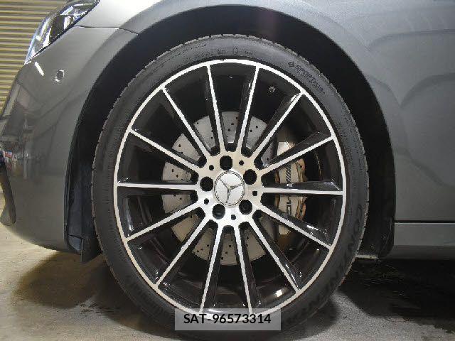 Mercedes Benz E-CLASS 2021-12 8666469-24