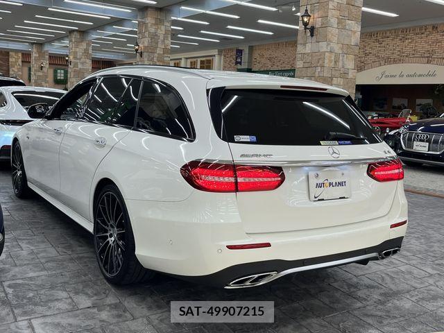 Mercedes Benz E-CLASS 2017-05 7455607-11