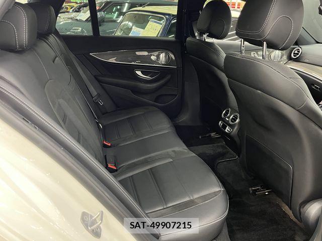 Mercedes Benz E-CLASS 2017-05 7455607-4