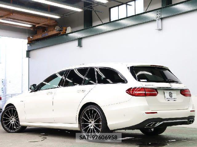 Mercedes Benz E-CLASS 2017-02 8074496-2
