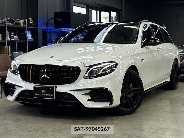Mercedes Benz E-CLASS 2018-01 8743701-0