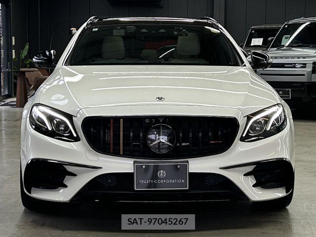 Mercedes Benz E-CLASS 2018-01 8743701-1