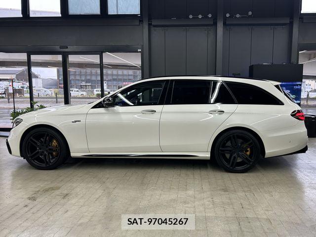 Mercedes Benz E-CLASS 2018-01 8743701-3