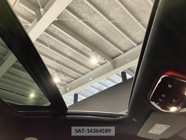Mercedes Benz EQE 2024-11 3675476-8