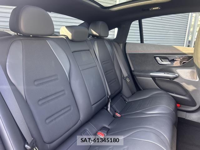 Mercedes Benz EQE 2023-05 4596052-4
