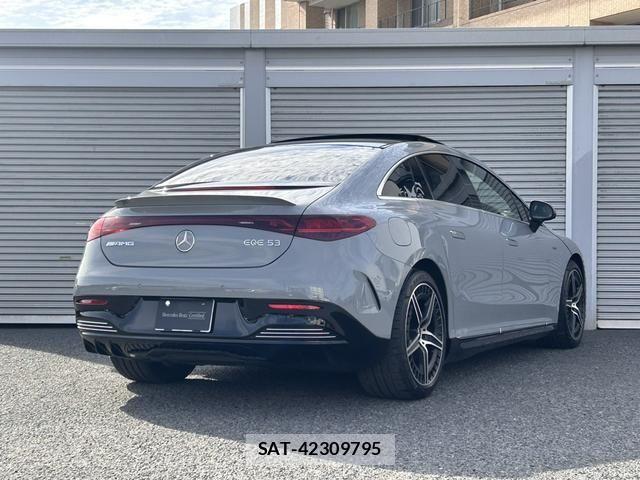 Mercedes Benz EQE 2023-04 7221457-2