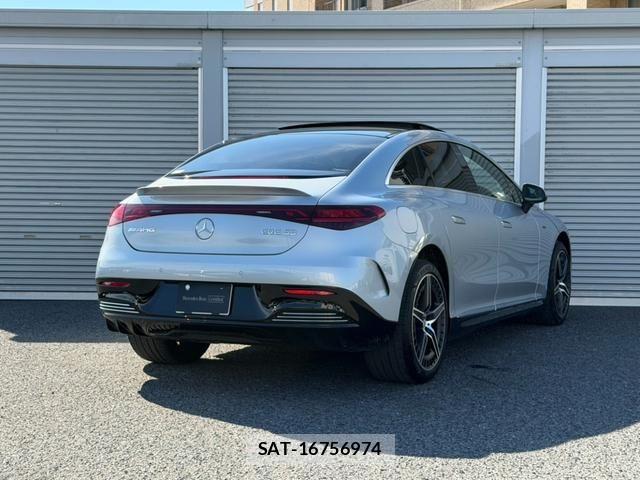 Mercedes Benz EQE 2024-02 7455608-2