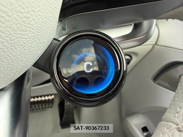 Mercedes Benz EQE 2023-09 8336683-9