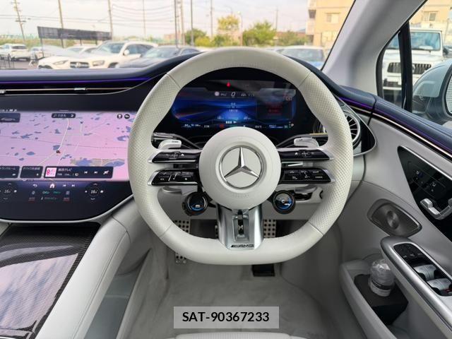 Mercedes Benz EQE 2023-09 8336683-11