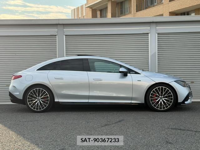 Mercedes Benz EQE 2023-09 8336683-15