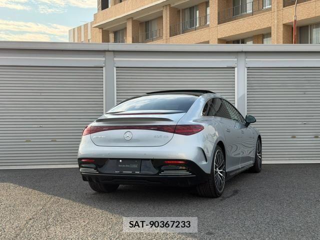 Mercedes Benz EQE 2023-09 8336683-2