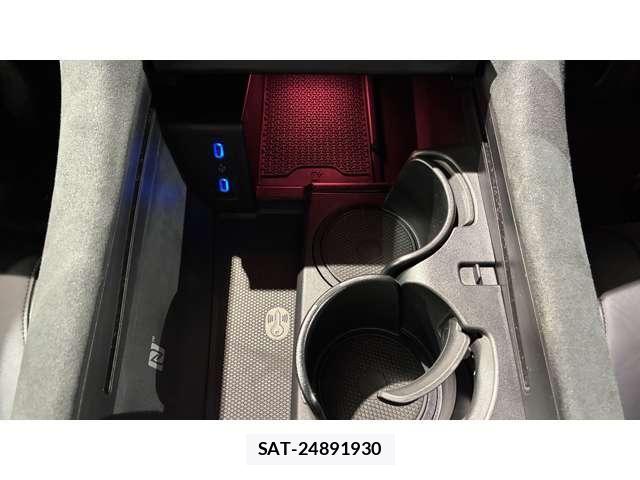 Mercedes Benz EQE 2023-06 8562576-20