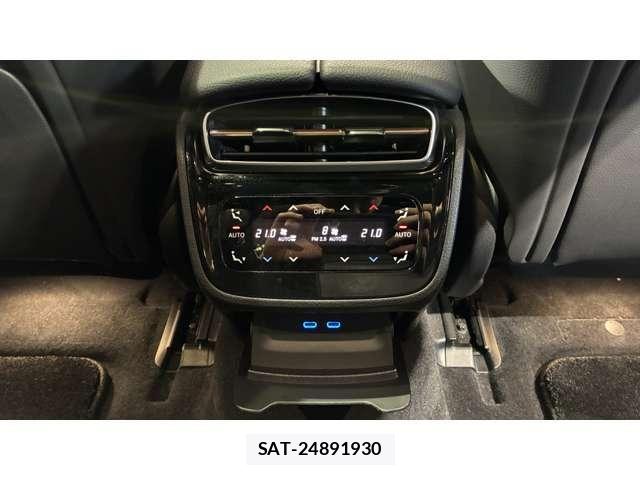 Mercedes Benz EQE 2023-06 8562576-28