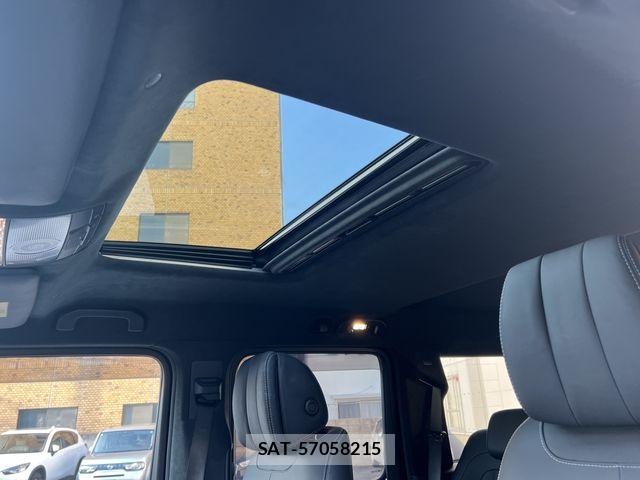 Mercedes Benz G-CLASS 2019-07 6012521-22