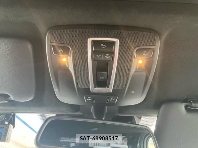 Mercedes Benz G-CLASS 2018-03 8036618-28