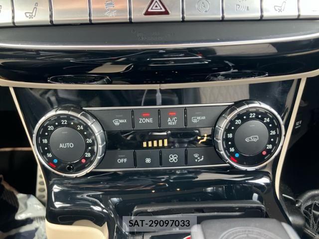 Mercedes Benz G-CLASS 2018-05 8208594-21