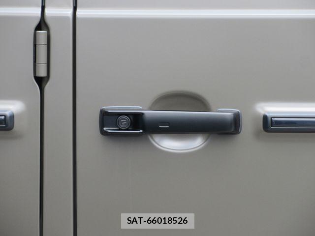 Mercedes Benz G-CLASS 2025-12 8208592-7