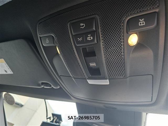 Mercedes Benz GLA-CLASS 2018-01 1429236-28