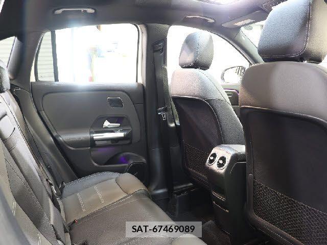 Mercedes Benz GLA-CLASS 2023-06 6499919-13