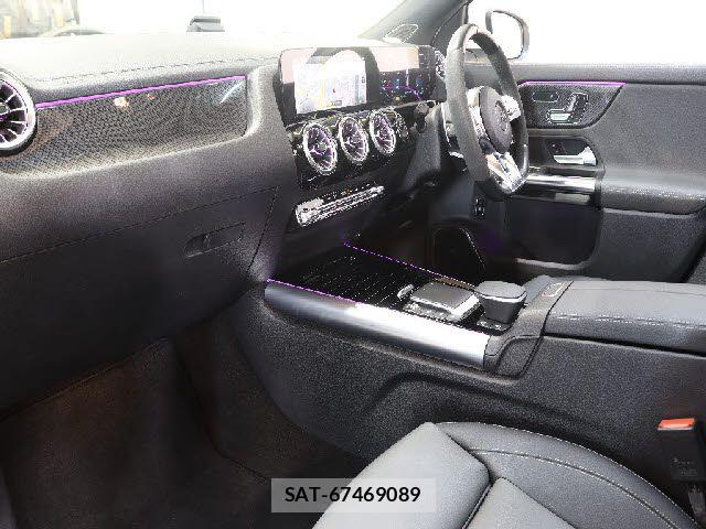 Mercedes Benz GLA-CLASS 2023-06 6499919-1