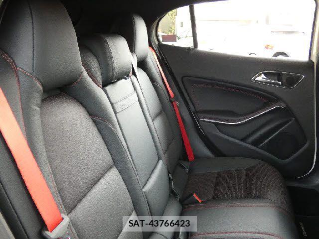 Mercedes Benz GLA-CLASS 2014-09 6791232-13