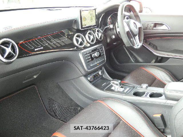 Mercedes Benz GLA-CLASS 2014-09 6791232-1
