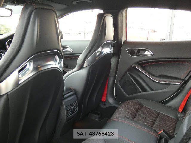 Mercedes Benz GLA-CLASS 2014-09 6791232-25
