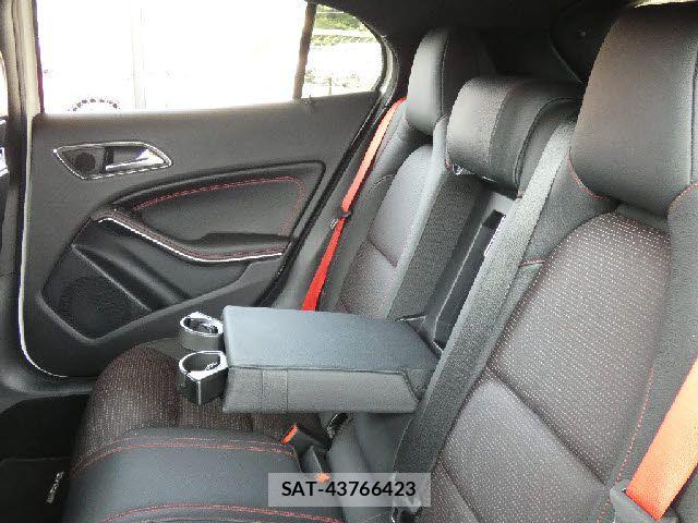Mercedes Benz GLA-CLASS 2014-09 6791232-29