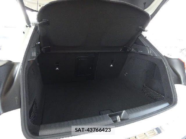 Mercedes Benz GLA-CLASS 2014-09 6791232-6