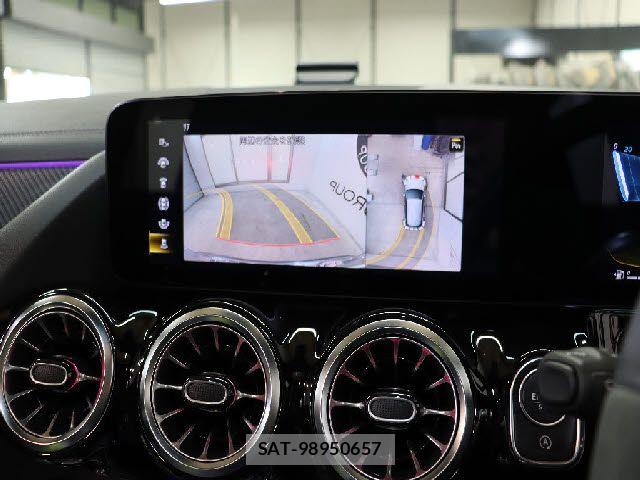 Mercedes Benz GLA-CLASS 2021-09 7251437-17