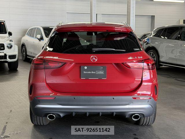 Mercedes Benz GLA-CLASS 2025-07 7328230-3