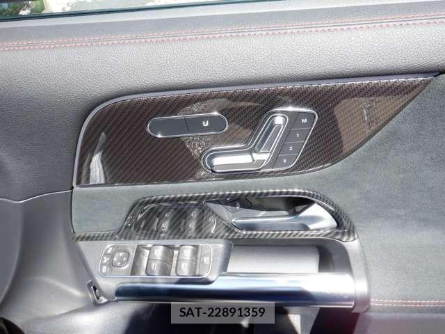 Mercedes Benz GLA-CLASS 2022-06 7358651-18