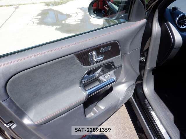 Mercedes Benz GLA-CLASS 2022-06 7358651-19