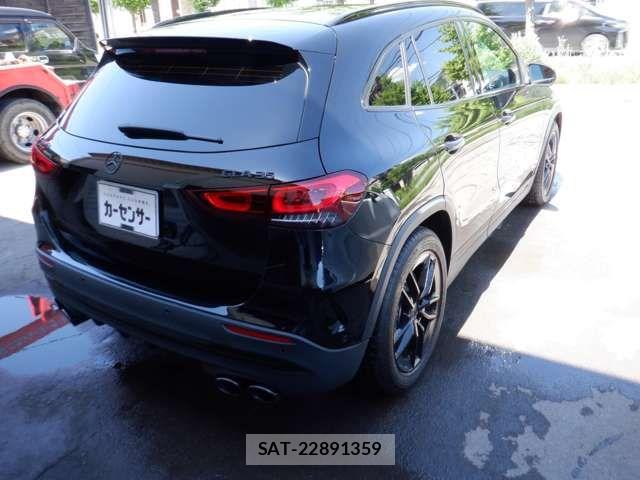 Mercedes Benz GLA-CLASS 2022-06 7358651-2