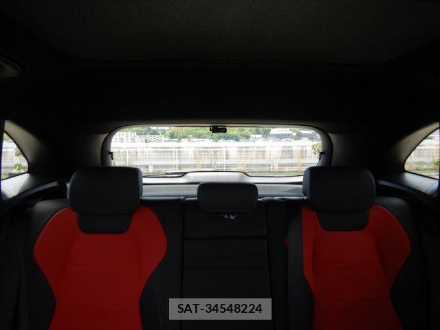 Mercedes Benz GLA-CLASS 2023-05 7455615-26