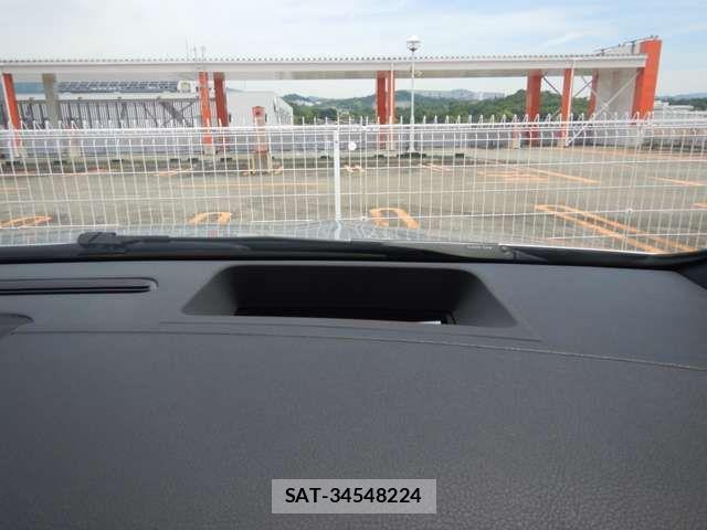 Mercedes Benz GLA-CLASS 2023-05 7455615-3