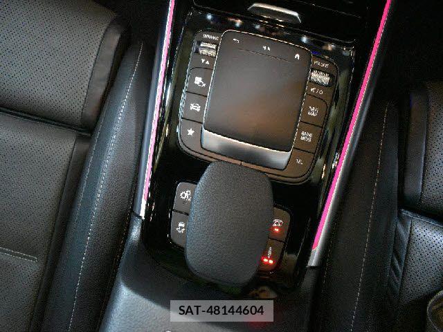 Mercedes Benz GLA-CLASS 2021-08 7725414-11