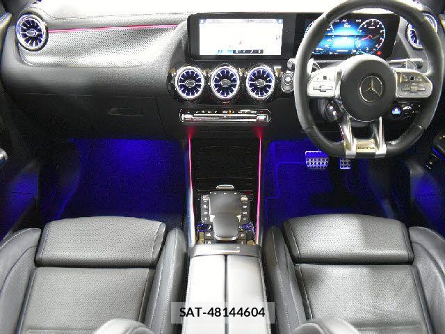 Mercedes Benz GLA-CLASS 2021-08 7725414-1