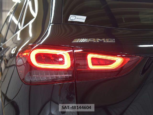 Mercedes Benz GLA-CLASS 2021-08 7725414-26