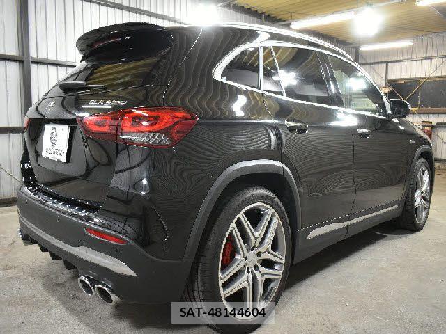 Mercedes Benz GLA-CLASS 2021-08 7725414-2