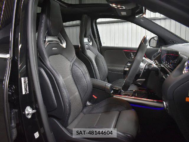 Mercedes Benz GLA-CLASS 2021-08 7725414-8