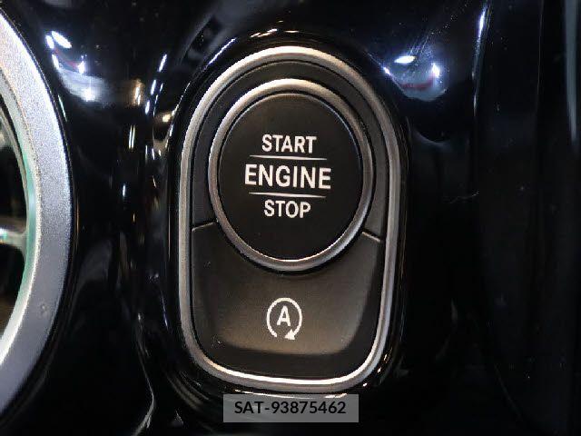Mercedes Benz GLA-CLASS 2021-07 8100318-11