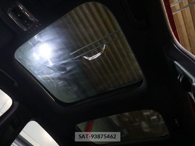Mercedes Benz GLA-CLASS 2021-07 8100318-12