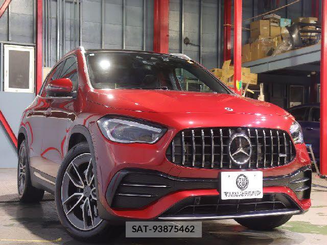 Mercedes Benz GLA-CLASS 2021-07 8100318-19