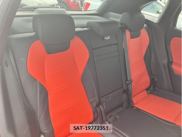 Mercedes Benz GLA-CLASS 2025-04 8245839-12