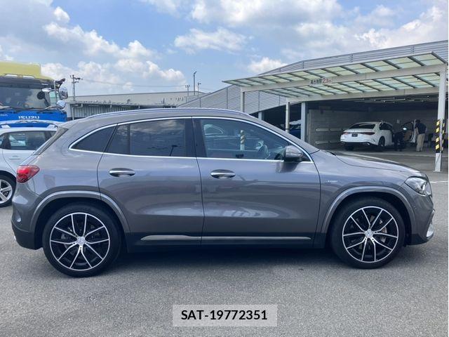 Mercedes Benz GLA-CLASS 2025-04 8245839-5