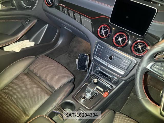 Mercedes Benz GLA-CLASS 2019-11 8413479-22